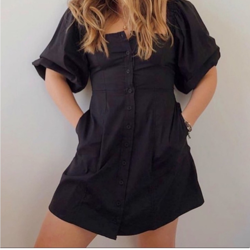 NWT DANIELLE BERNSTEIN x Macy’s Mini Puff Sleeve Black Dress